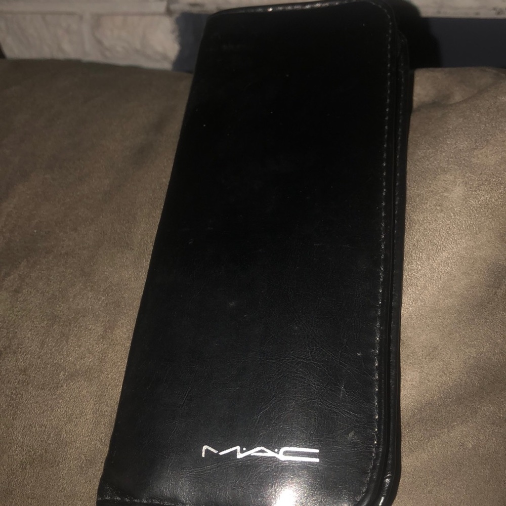 New Mac professional brush set